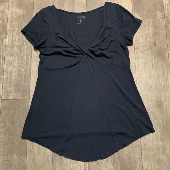 Womens Athleta V-Neck Performance Active Shortsleeve Shirt - Picture 1 of 6